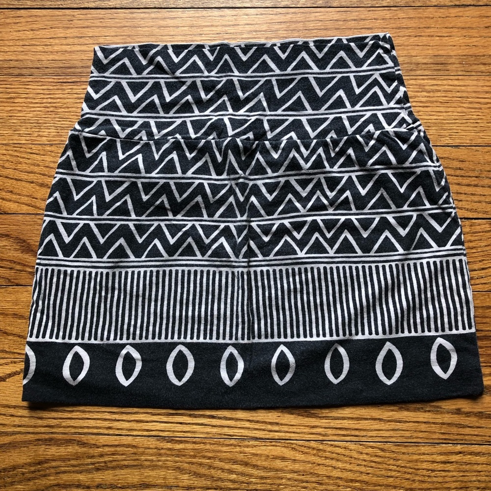 Boho mini skirt. Size small.